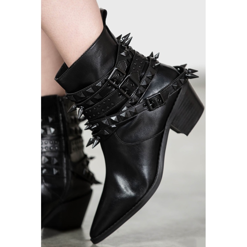 Callista Boots [BLACK STUD]