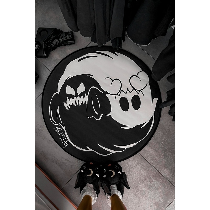 Boo Eek Round Rug