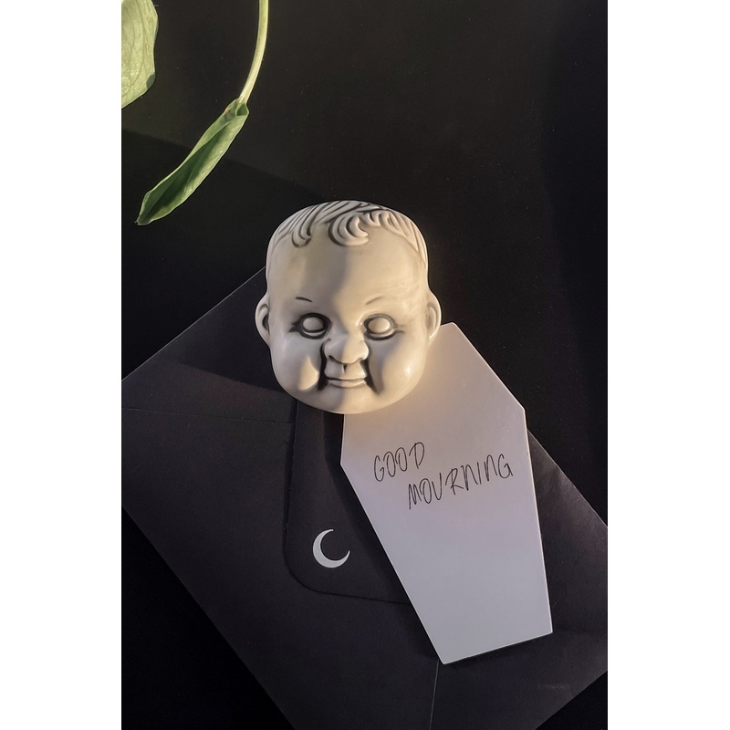Dolls Head Magnet
