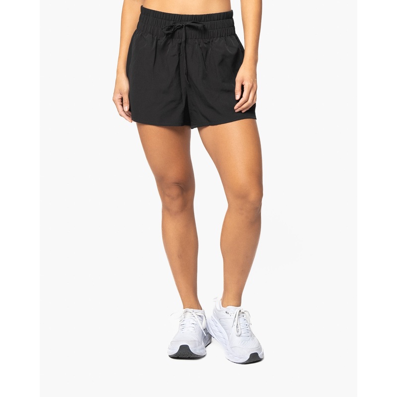 Knock Out Shorts – Black