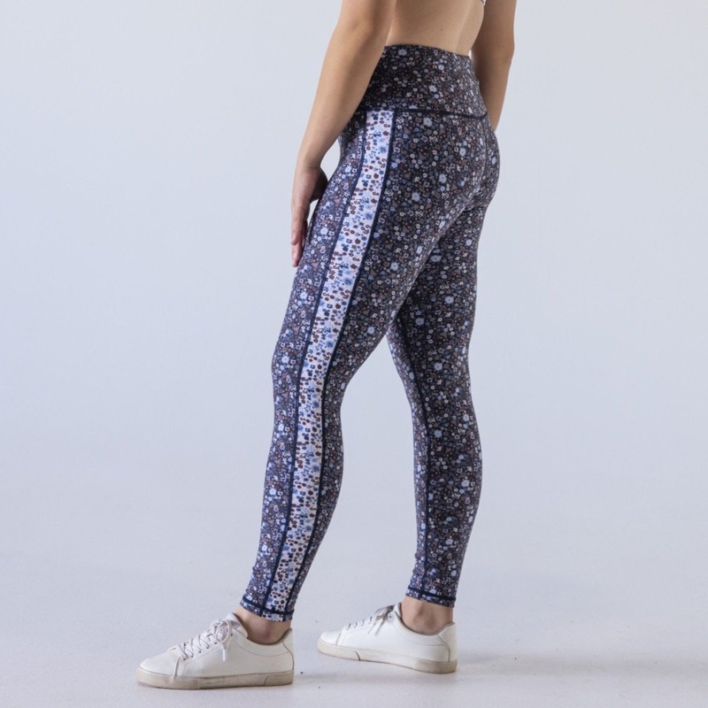 Skin Division Leggings – Midnight Daisy –  S ONLY – FINAL SALE