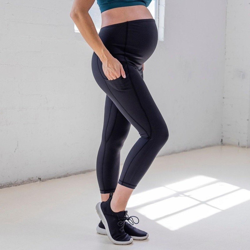 Skin Maternity Capris – Black