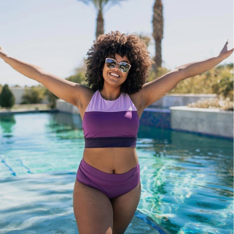 Mesa Cropkini – Berry – XS ONLY – FINAL SALE