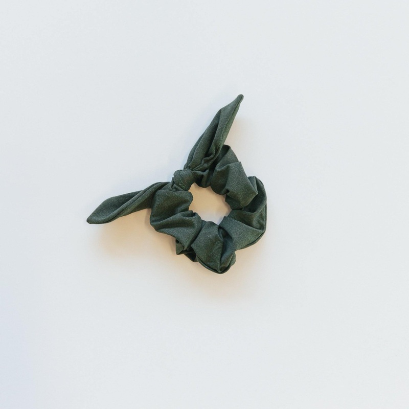 Bow Scrunchie – Evergreen