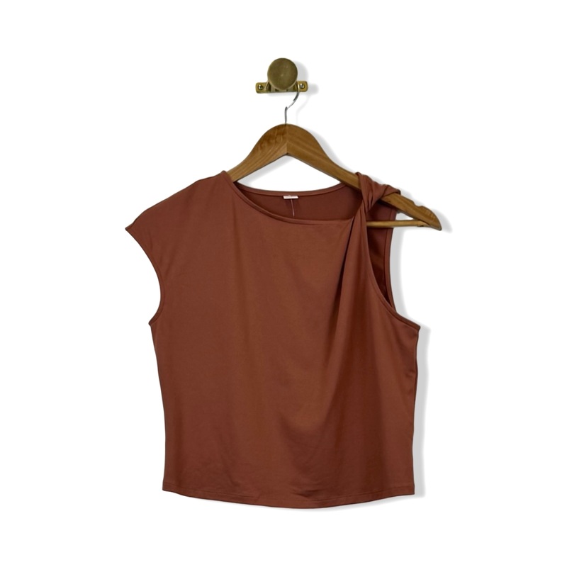 Dcor Asymmetrical Top
