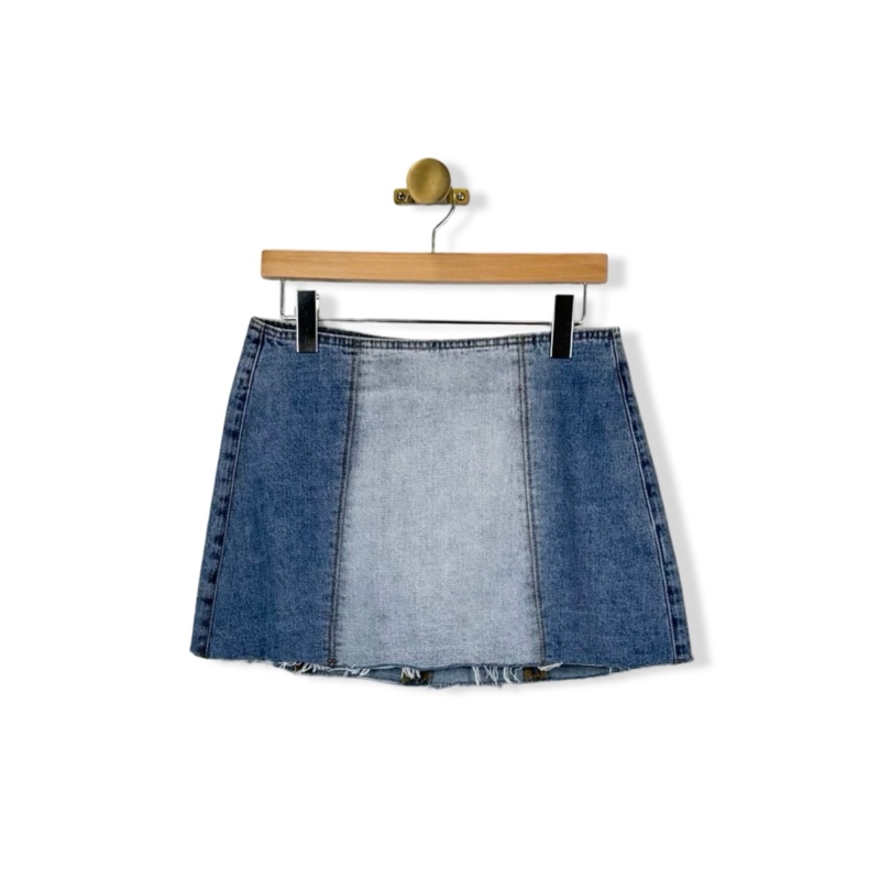 BLANKNYC Frayed Hem Mini Skirt