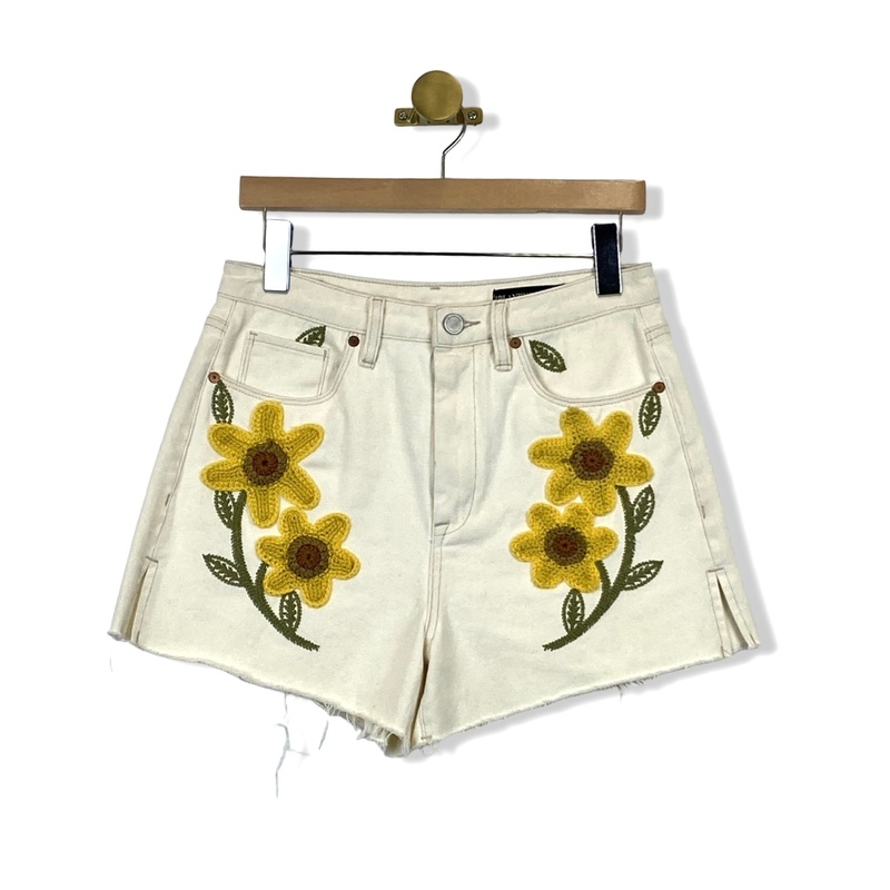 BLANKNYC Sunflower Crochet Shorts