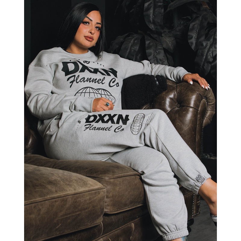 Women’s Black Tech Sweatpants – Gray