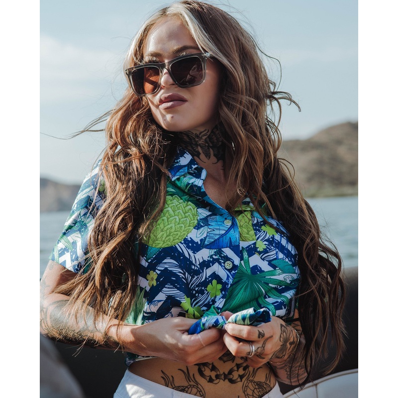 Women’s Pina Party Party Shirt
