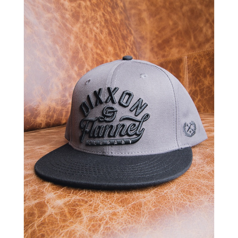 Script Flat Bill Snapback – Gray