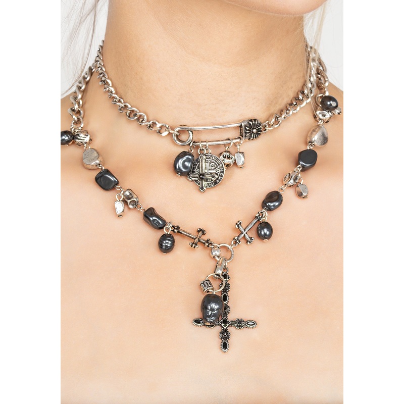 Leila Pearl Necklace Set