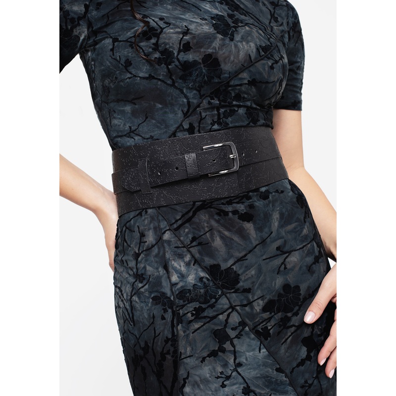 Bathory Floral Embossed Waist Belt