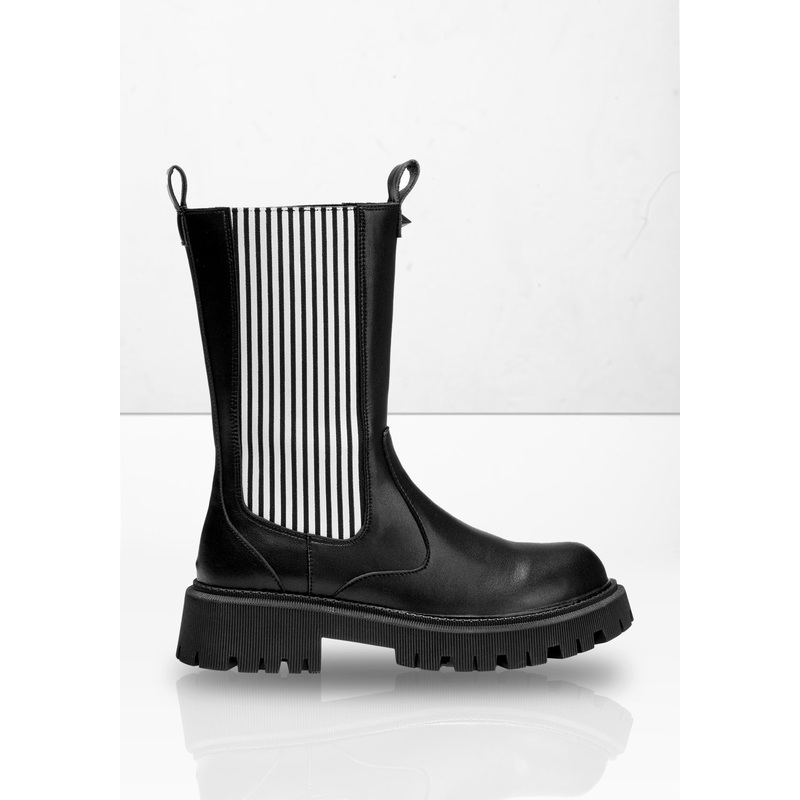 BEETLE BOOTS