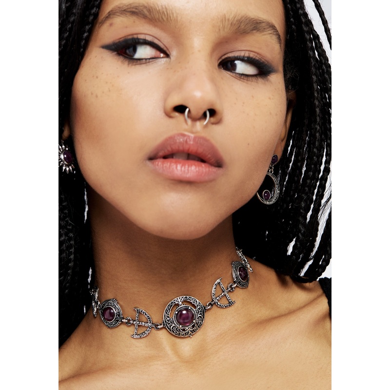 Manea Choker Necklace