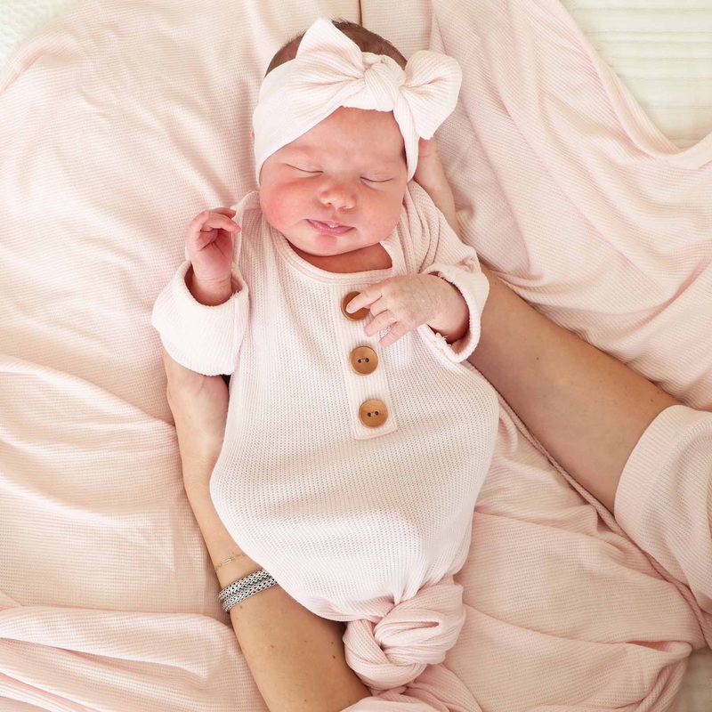 Pearl Pink Bamboo Waffle Newborn Baby Knot Gown & Hat Set