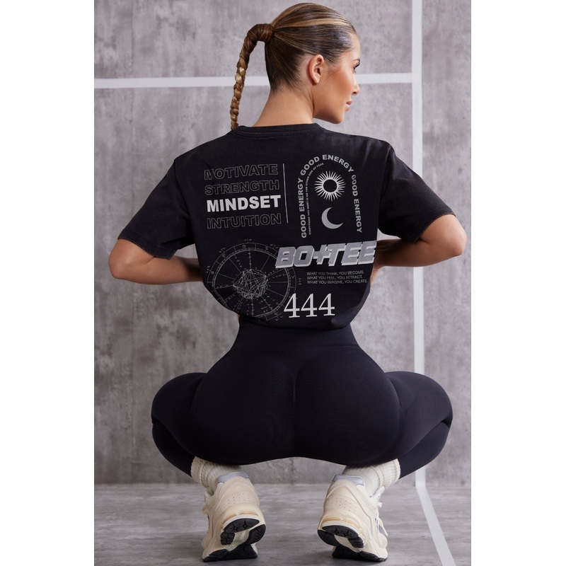 Unwind – Oversized T-Shirt in Jet Black