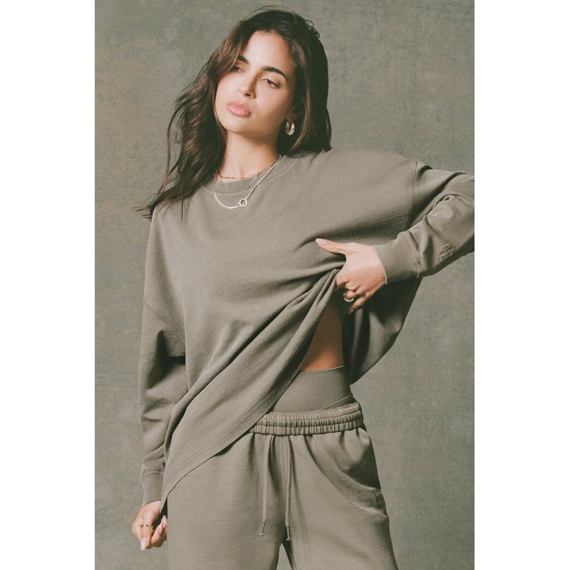 Acid Wash Long-Sleeve Oversized T-Shirt in Light Green