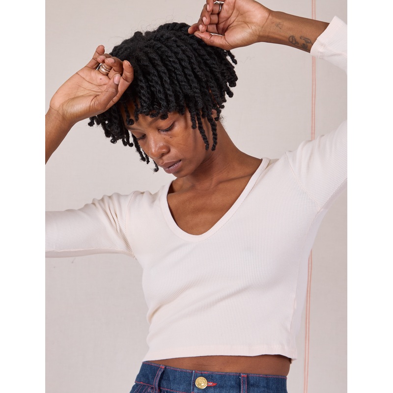 Long Sleeve V-Neck Tee – Vintage Tee Off-White *FINAL SALE*
