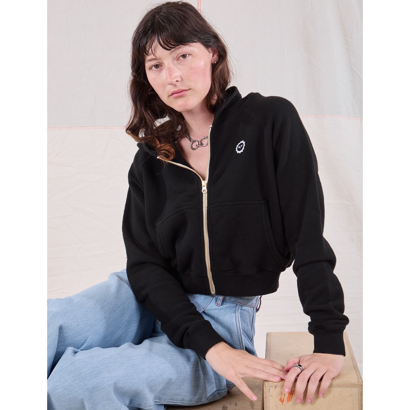 Cropped Zip Hoodie – Basic Black